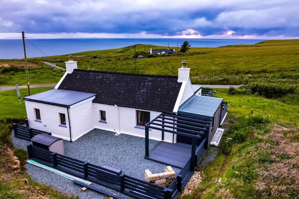 No. 6 - The Little House That Gives You A Hug Trumpan Eksteriør billede